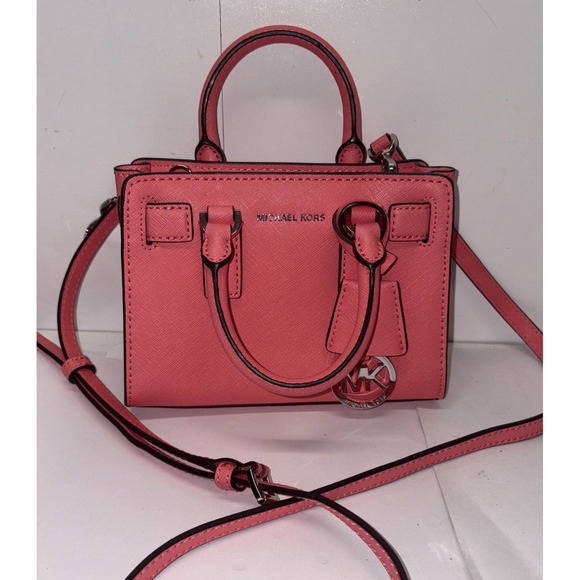NWT Michael Kors Dillon Tz‎ Coral Leather  Crossbody Bag XS MSRP $178 - Picture 1 of 11